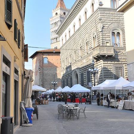 B&B Al Canto Del Cavour Pistoia Exterior foto