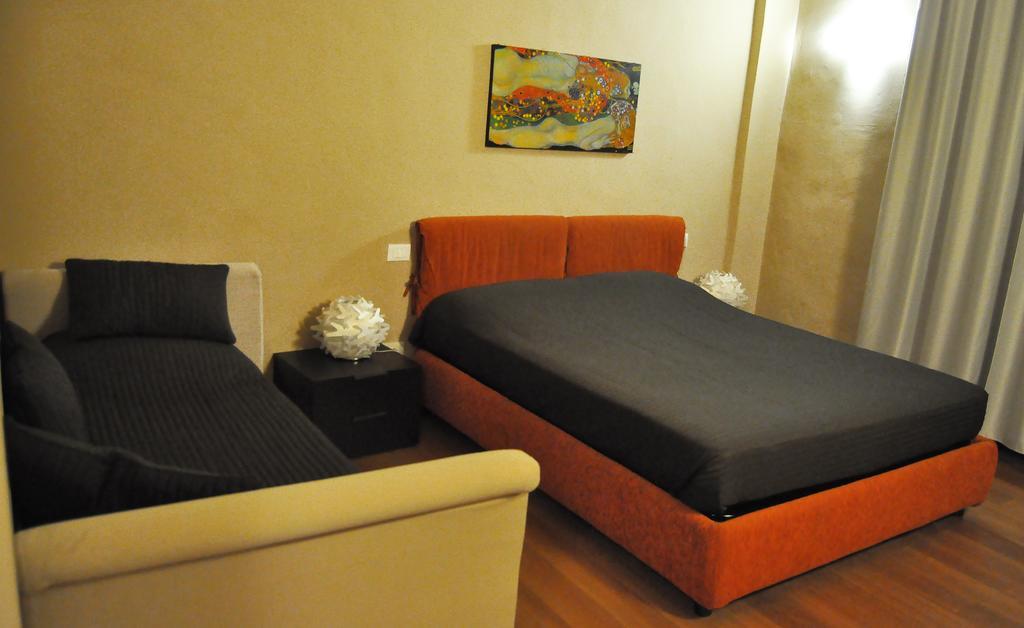 B&B Al Canto Del Cavour Pistoia Zimmer foto
